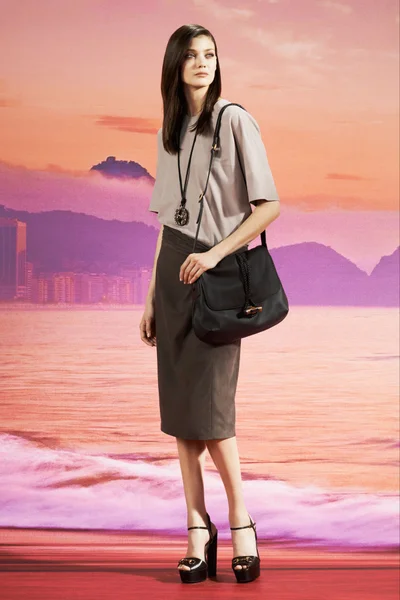 Look 10